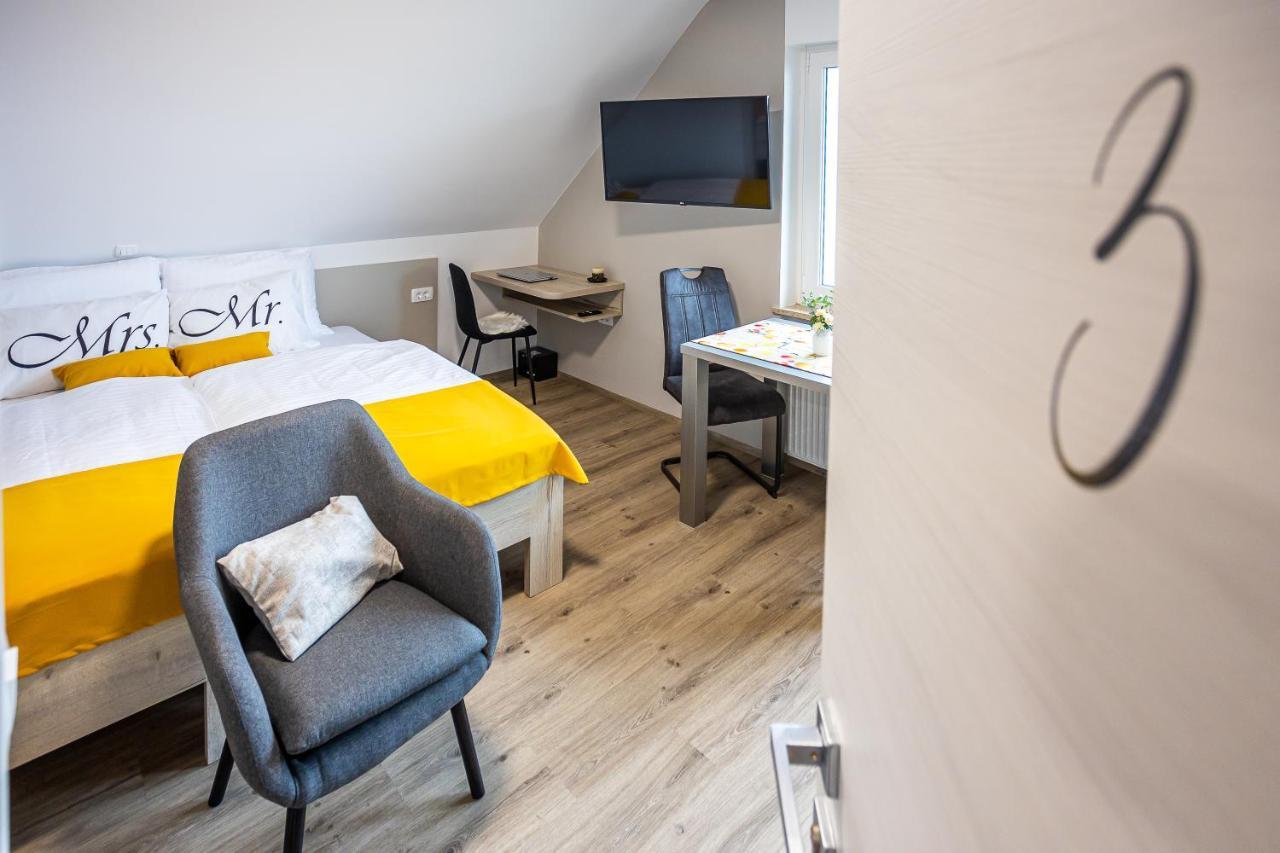 Apartmaji Pr Smolet Skofja Loka Ngoại thất bức ảnh
