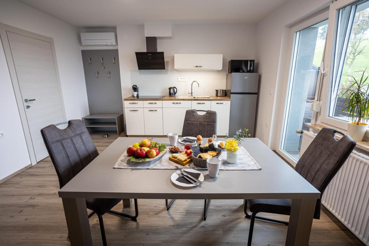 Apartmaji Pr Smolet Skofja Loka Ngoại thất bức ảnh