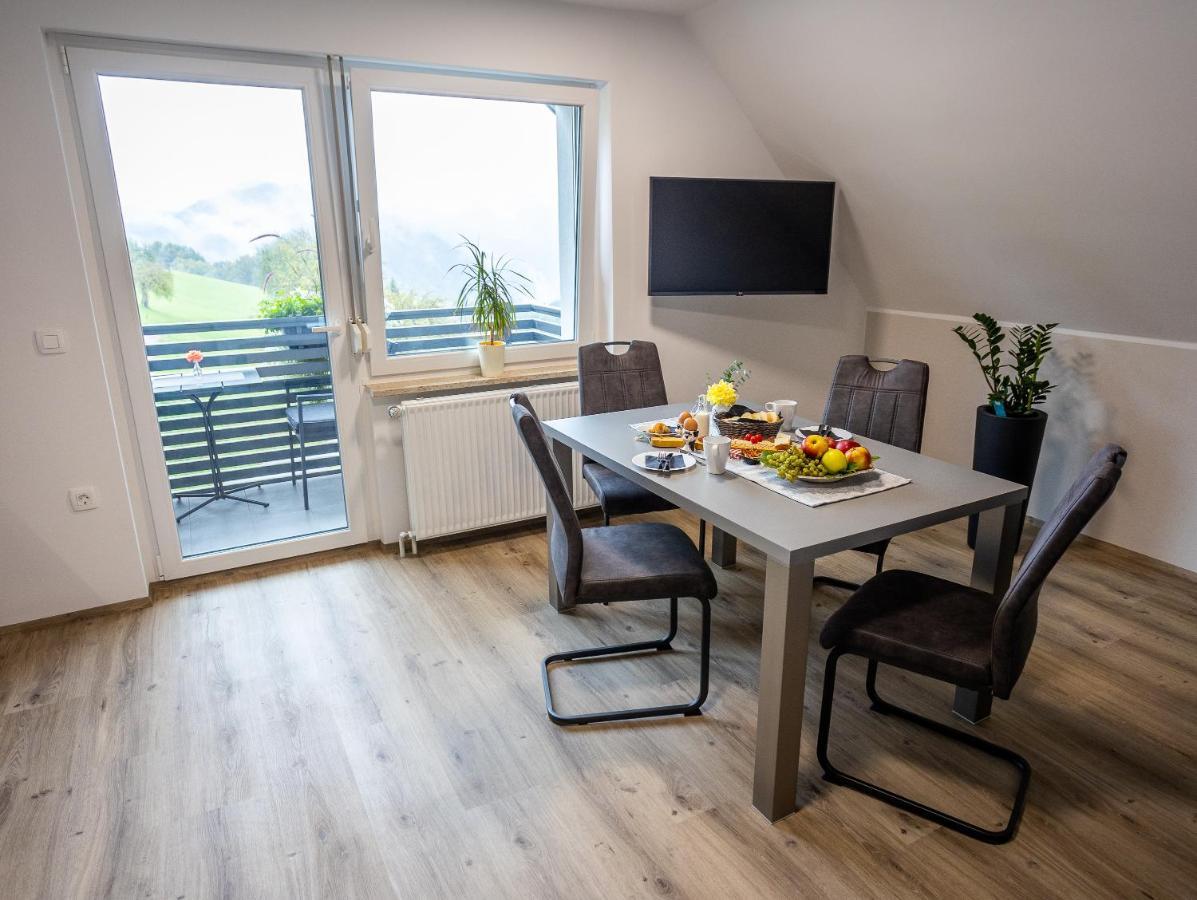 Apartmaji Pr Smolet Skofja Loka Ngoại thất bức ảnh